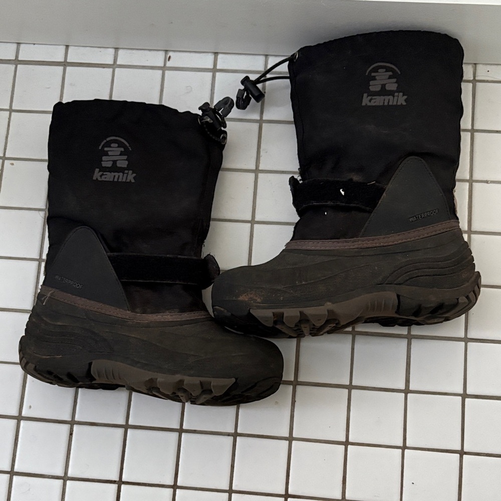 Kamik Black Snow Boots